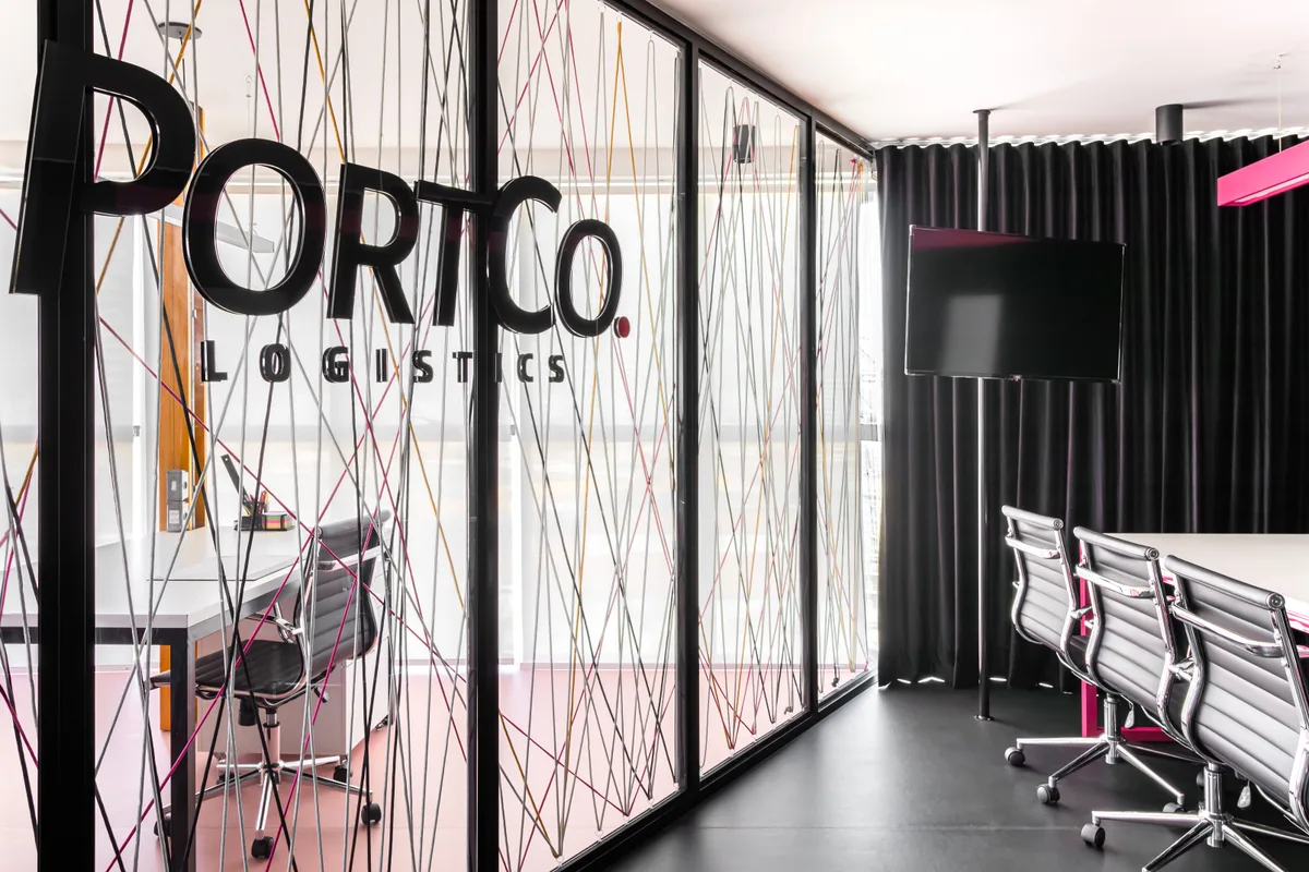 Escritório de Comex — negócios em Itajaí, SC, foto Mariana Koentopp (2/14)