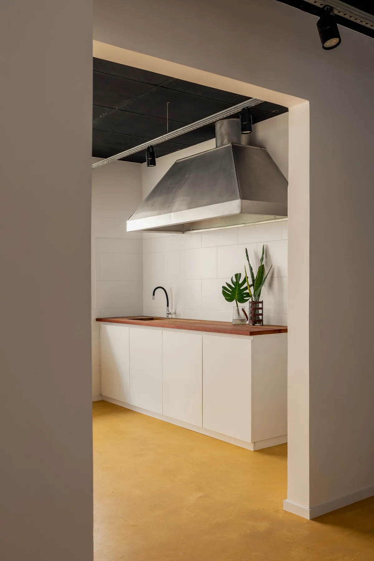 Casa COBR — negócios em Barra Velha, SC, foto Mariana Koentopp (6/22)